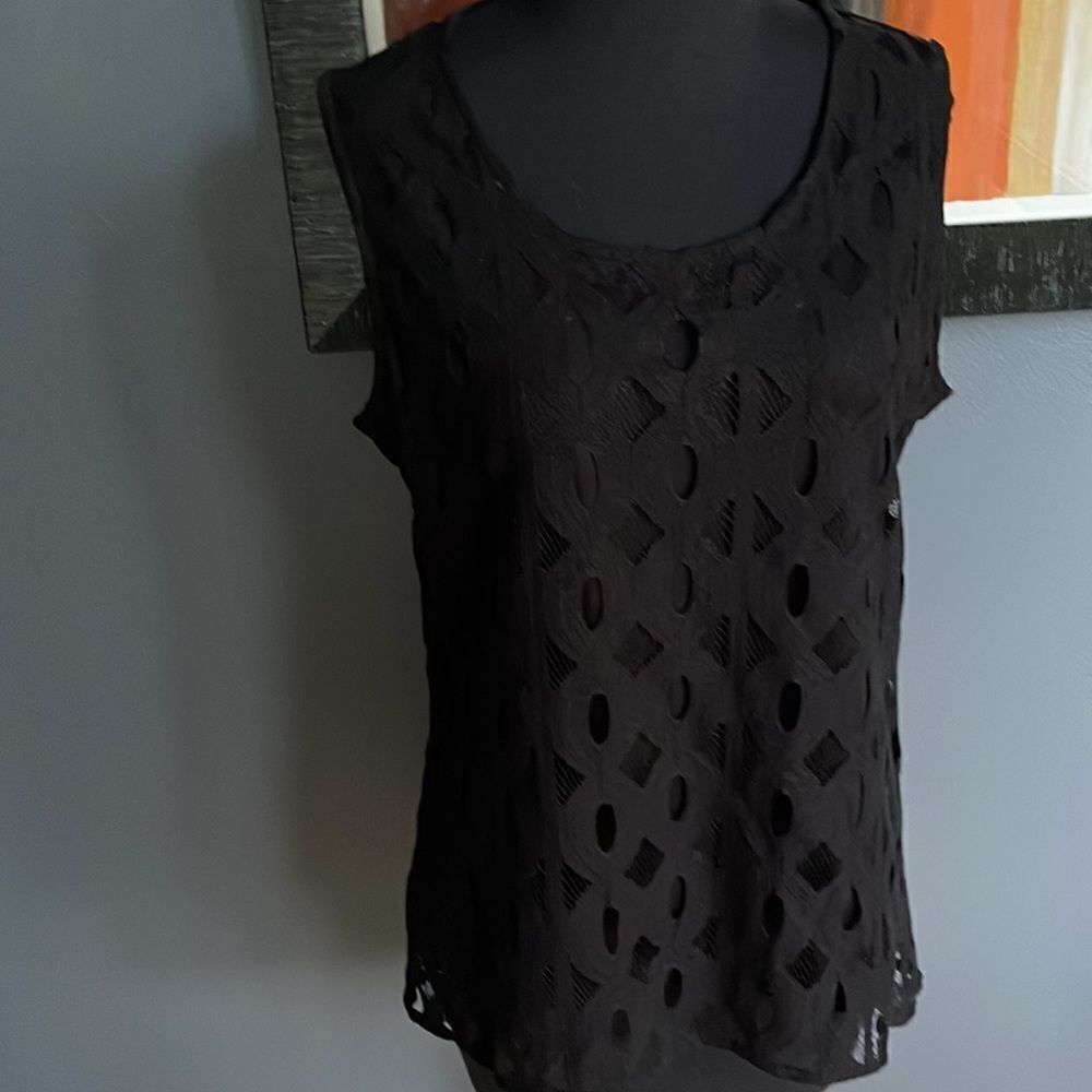 Christopher & Banks lined black oval lace & mesh sleeveless top. NWT. Small.